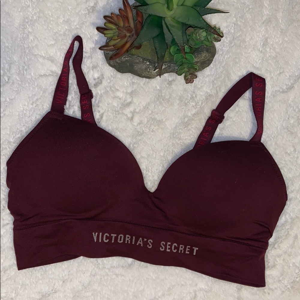 Victoria’s Secret T-shirt bra